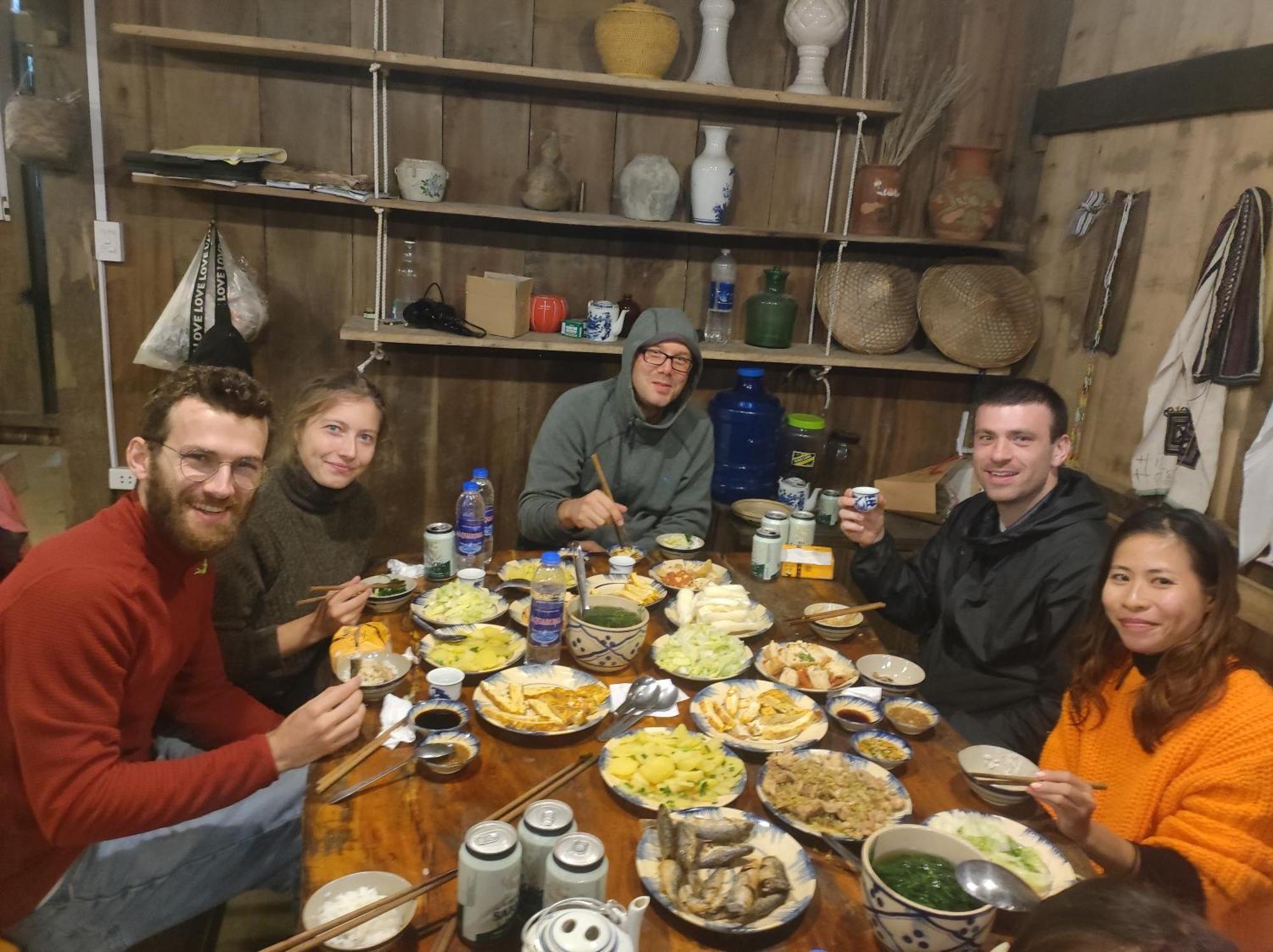 Lung Muoi Homestay Na Giao Exterior photo